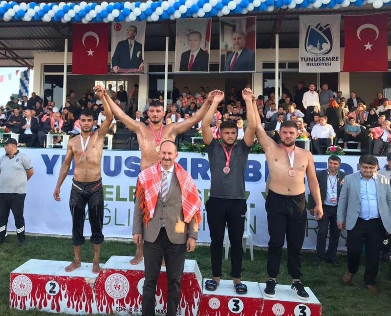 Pamukkale Belediyesporlu isimlerden 11 madalya
