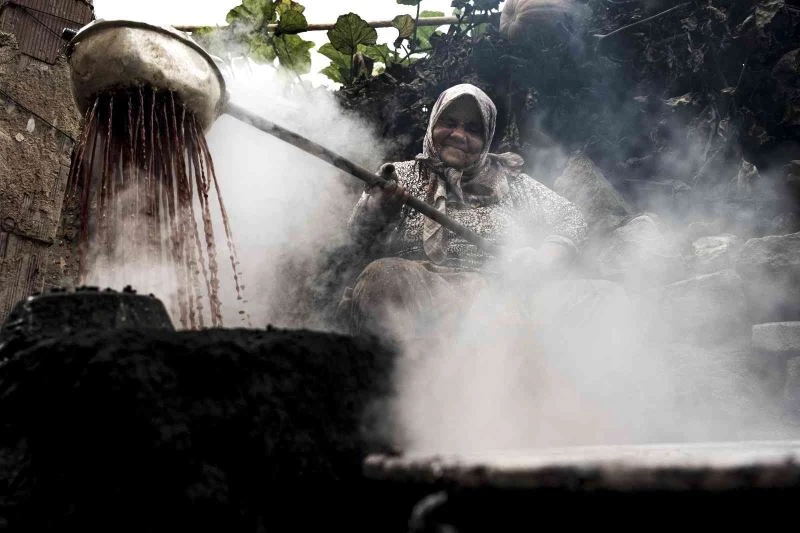 Yüzyıllardır aynı yöntemle kaynatılıyor
