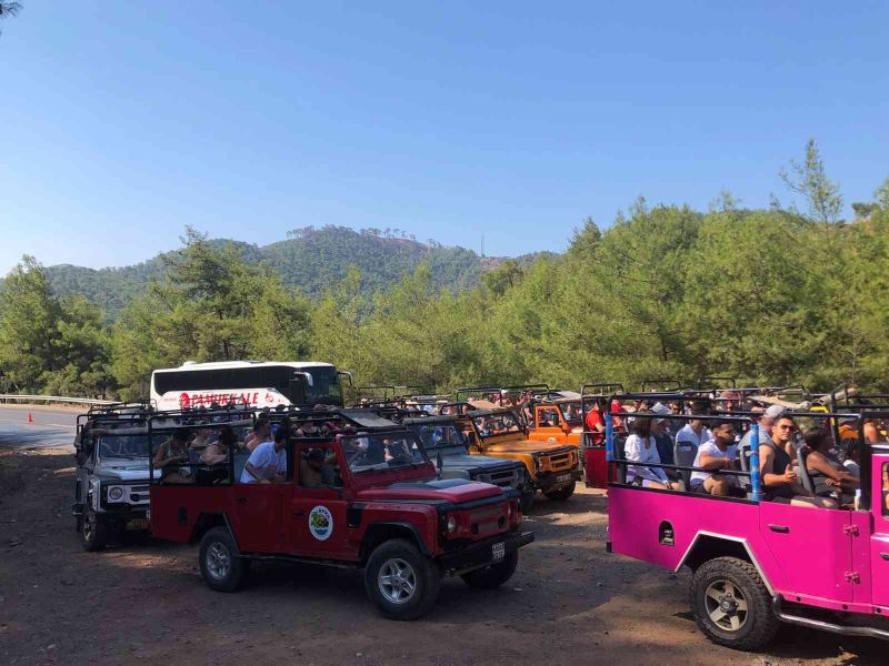 Safari jeeplerine sıkı trafik denetimleri devam ediyor
