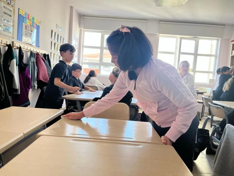  Bu okulda öğrenciler temizlik eğitimi de alıyor
