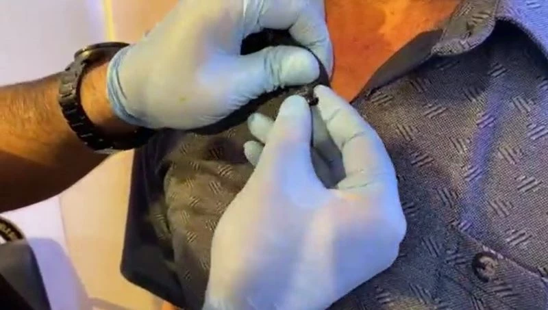 Ehliyet sınavına kopya düzeneği ile girmek istedi
