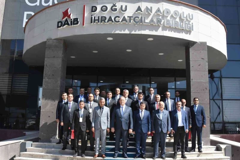 Nahçivan Heyeti Erzurum’daki firmalarla bir araya geldi
