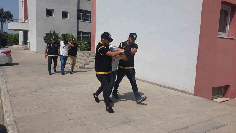 Motosikletli kapkaç zanlıları tutuklandı
