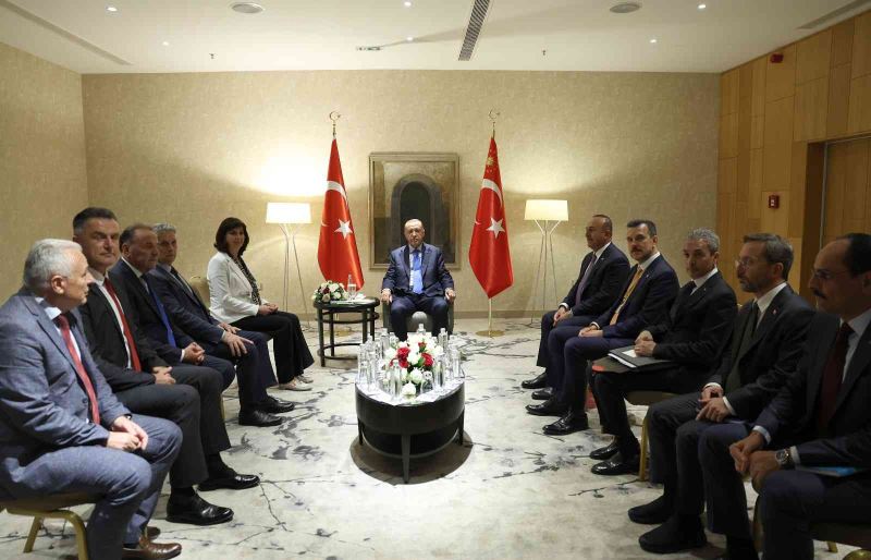 Cumhurbaşkanı Erdoğan, Sırbistan’da Sancaklı liderlerle görüştü
