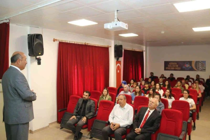 Kütahya’da ücretli öğretmenlerin mesleki çalışma programı
