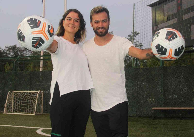Futbolda bir ilk: evli çift beraber takım yönetiyor
