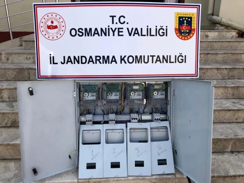 Osmaniye’de elektrik panosu çalan 2 şüpheli yakalandı