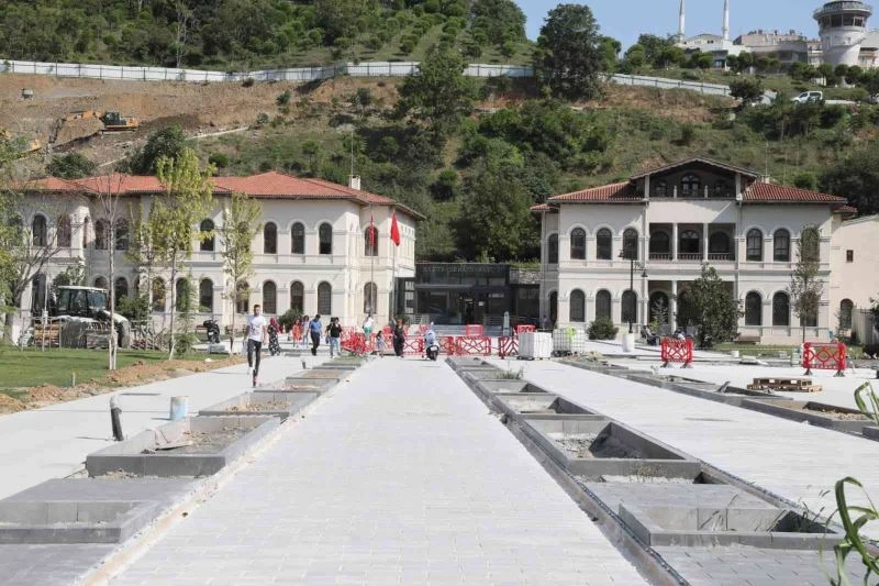 Kağıthane’nin ikinci meydanında çalışmalar sürüyor
