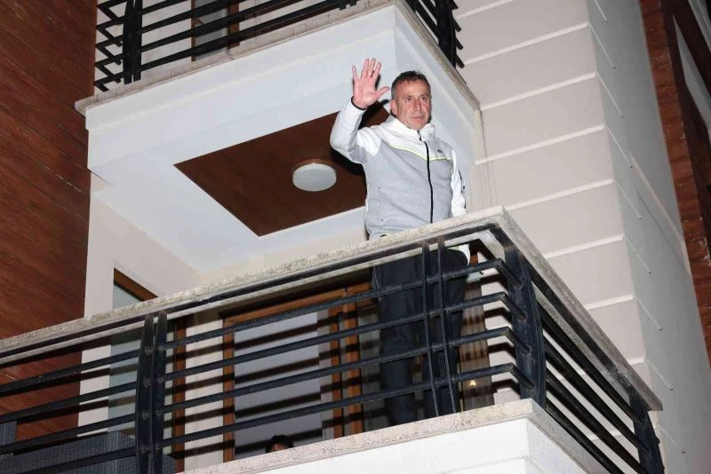 Trabzonspor taraftarından Abdullah Avcı’ya destek
