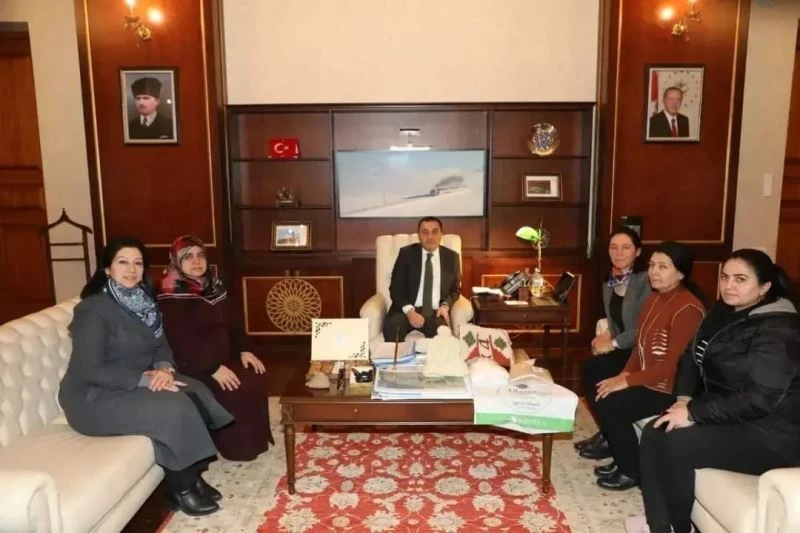 Karslı kooperatifçilerden Öksüz’e ziyaret
