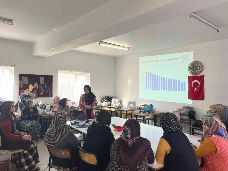 Hisarcık’ta kursiyerlere ve öğrencilere verem hastalığı anlatıldı
