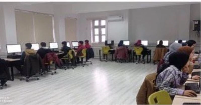 Malatya’da DYK sınavında 285 öğrenci ter döktü
