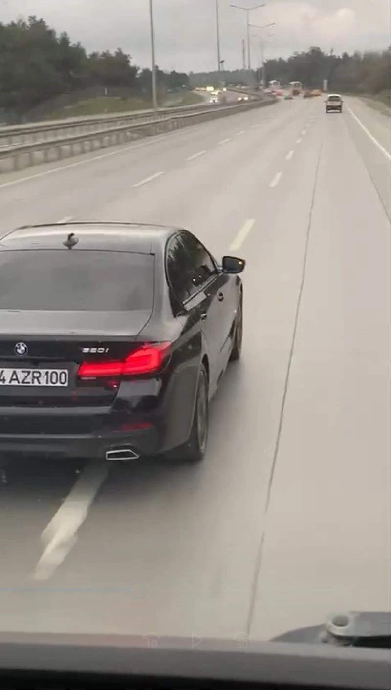 Yük taşıyan tırın geçişine engel olan trafik magandası kamerada
