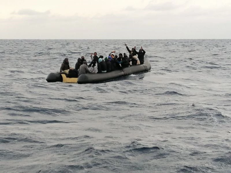Yunan unsurlarınca ölüme terk edilen 33 kaçak göçmen kurtarıldı
