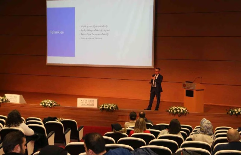 Rektör Aktekin “NEVÜ Eğitici Eğitimleri” programına katıldı
