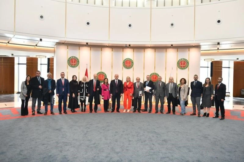 Yargıtay Başkanı Akarca, basın mensuplarıyla bir araya geldi
