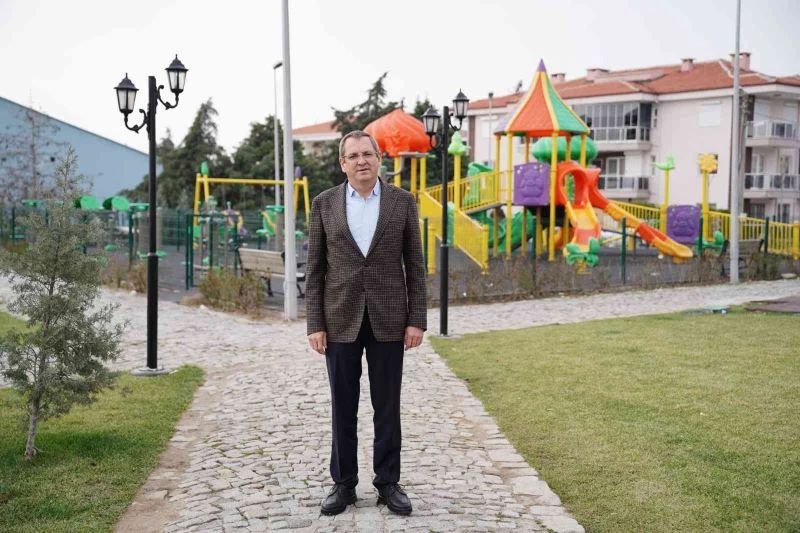 Ayvalık’ın parklarında peyzaj düzenlemesi
