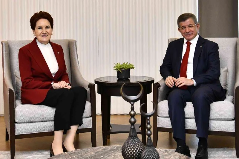 İYİ Parti Lideri Akşener’den Gelecek Partisi Lideri Davutoğlu’na ziyaret
