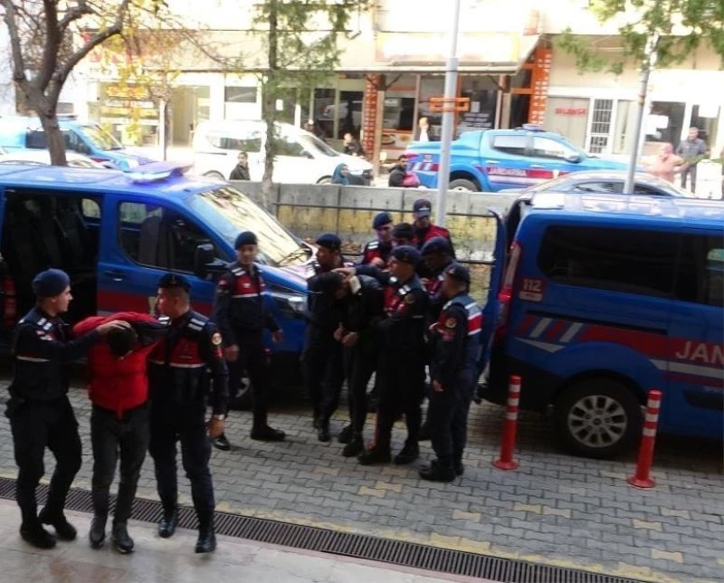 Jandarma geçen yıl suçlulara göz açtırmadı
