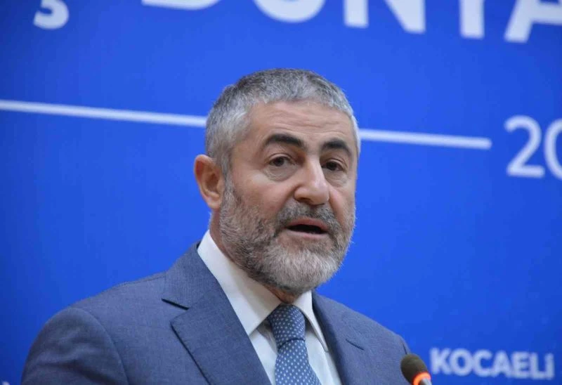 Bakan Nebati: “Türkiye’nin 90’lardaki gibi yönetim krizleriyle, ayak oyunlarıyla, ithal isimler ve boş masallarla kaybedecek 1 dakikası bile yoktur”
