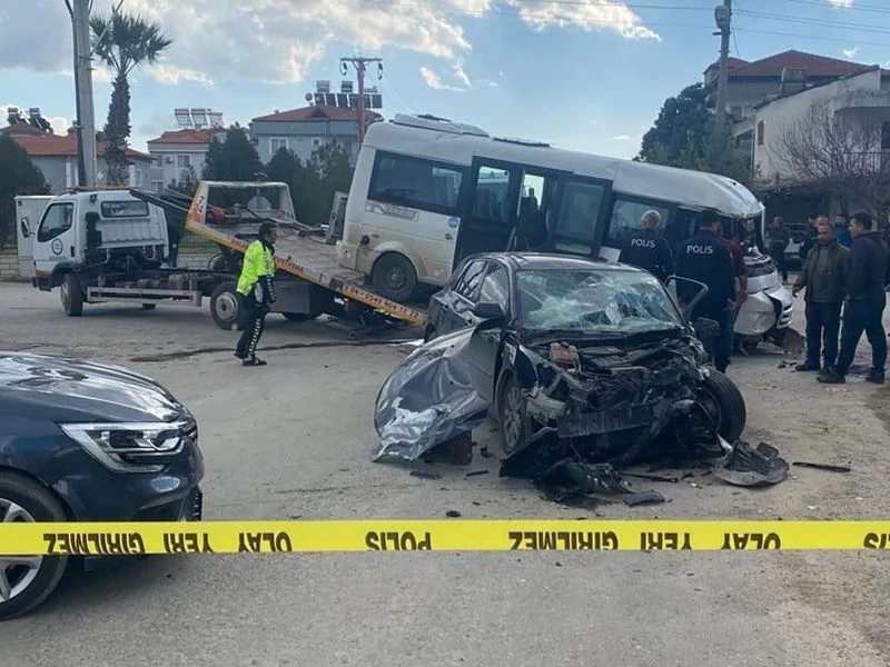 Dalaman’da zincirleme trafik kazası: 1 ölü, 2 yaralı
