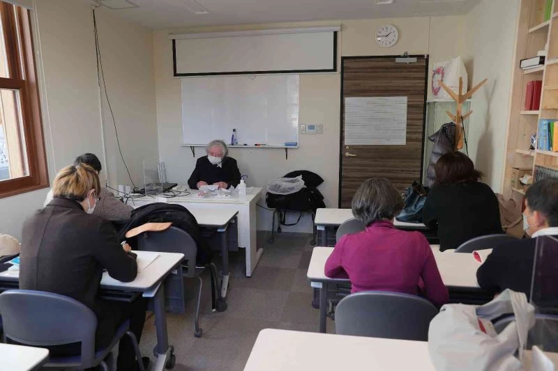 Japonlardan Tokyo’da düzenlenen Osmanlı Tarihi derslerine büyük ilgi
