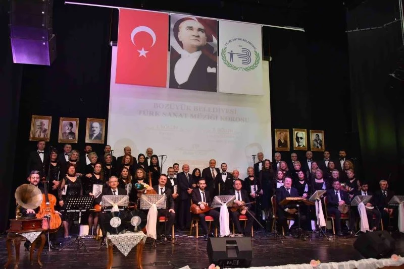 Bozüyük Belediyesi TSM Korosundan muhteşem konser
