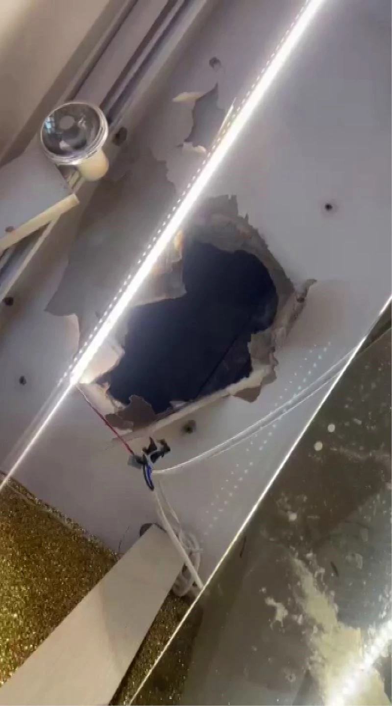 Kiracısını çıkarmak için iş yerinin tavanını delip, sarımsaklı su döktü
