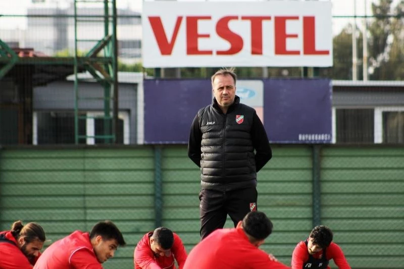 Selahaddin Dinçel, Karşıyaka’ya çare olamadı
