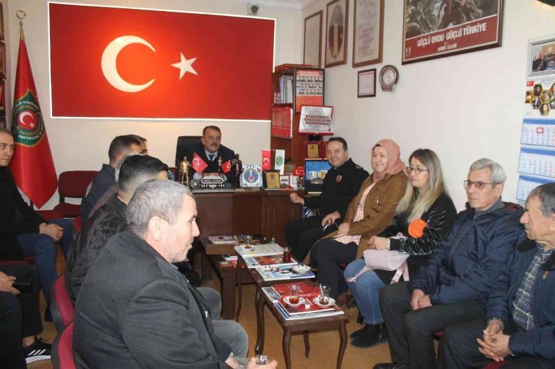Tuğgeneral Zafer Tombul, Turgutlu’da şehit aileleri ve gazilerle bir araya geldi
