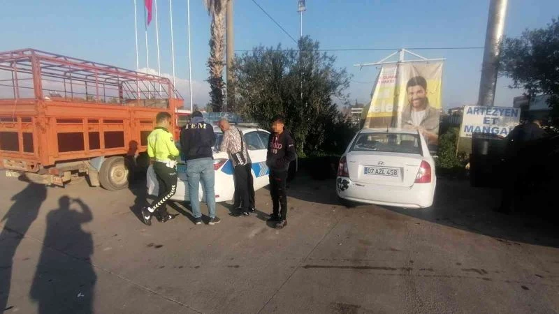 Antalya TEM’den korsan taksi operasyonu
