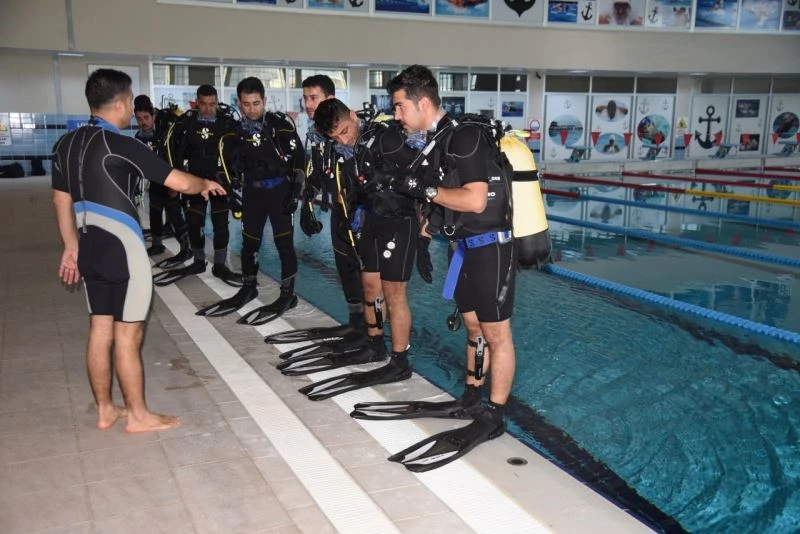 Osmaniye Belediyesi su altı ve su üstü kurtarma ekibi göreve hazır