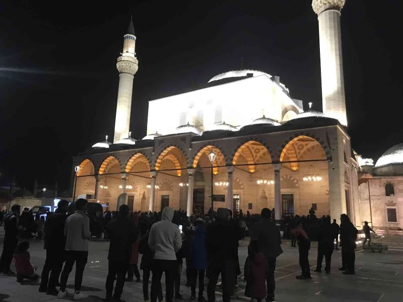 Konya’da Regaib Kandili coşkuyla idrak edildi

