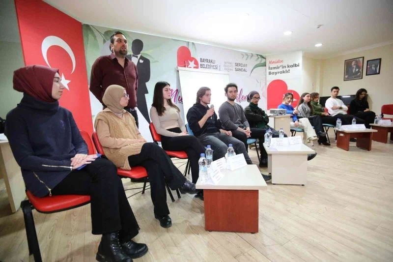 Bayraklı’da üniversiteli ‘akranlar’ buluştu
