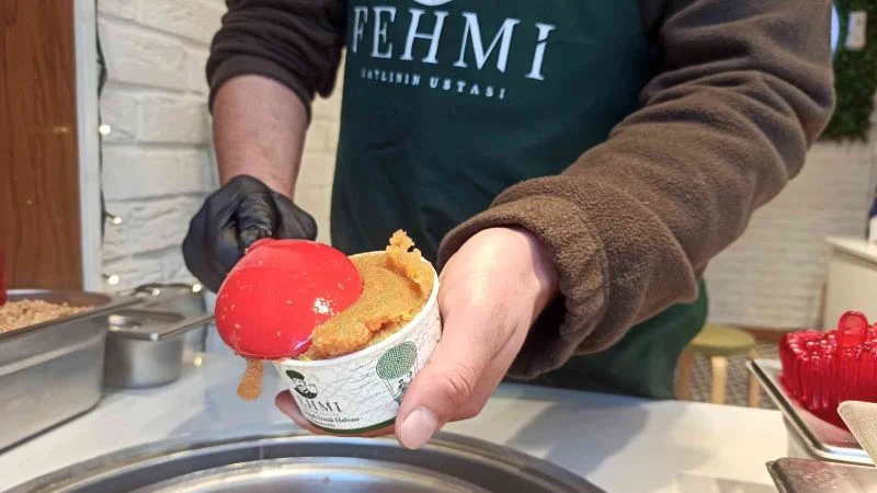 Kışın dondurma yemenin en güzel yolu; ’Dondurmalı irmik helvası’
