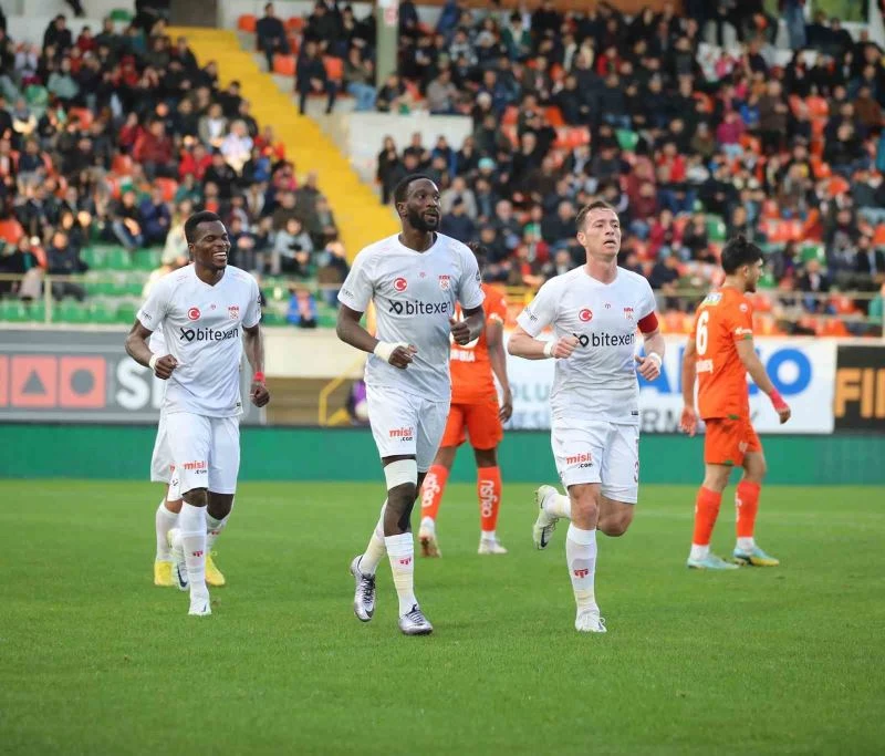 Sivasspor’da Mustapha Yatabare gollerini sürdürüyor