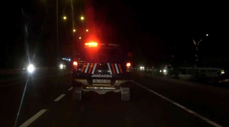 Uyuşturucu tacirleri operasyonla yakalandı
