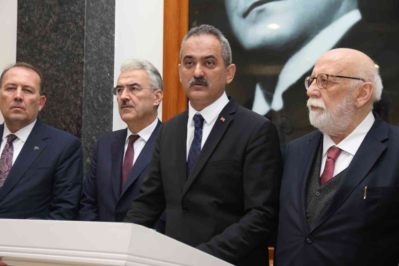 Milli Eğitim Bakanı Özer: “Türkiye’de en güvenli yerlerin okullar olduğunu tüm Türkiye’ye göstermiş olacağız”
