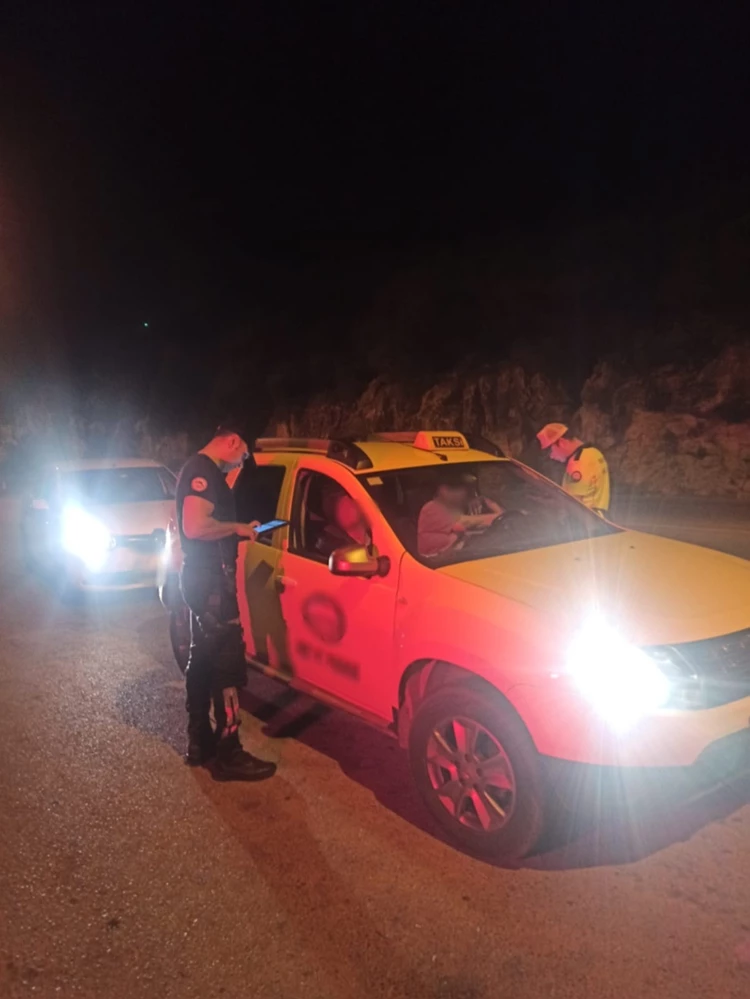 Antalya Emniyet Müdürlüğü ekipleri denetimlerini sürdürüyor