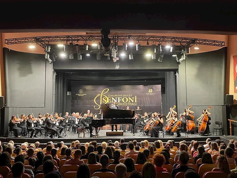 Çukurova Devlet Senfoni Orkestrası klasik müzik konseri verdi