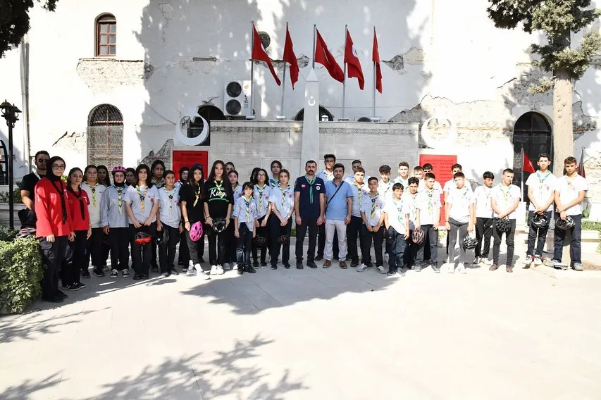 İzciler, Cumhuriyet’in 100’üncü yılı için pedal çevirdi