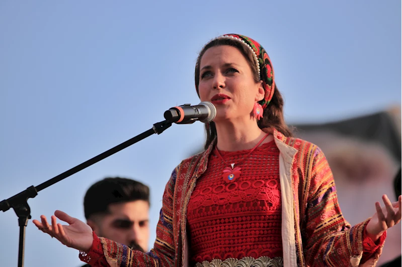 Macar sanatçı Tilla Török, Osmaniye