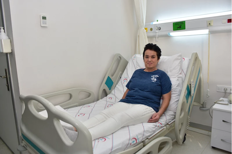 Yatalak kadın bakım desteği için götürüldüğü merkezden 1,5 ay sonra yürüyerek çıktı 