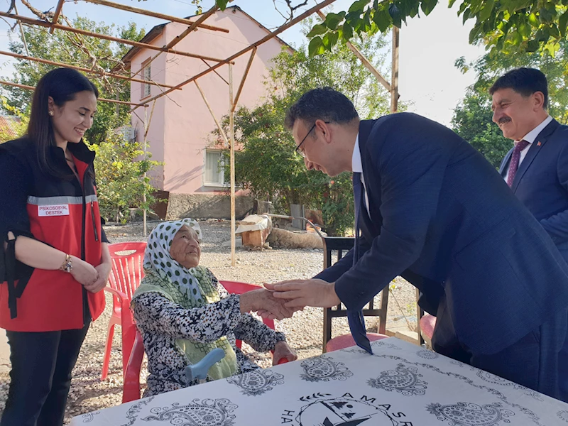 Kadirli Kaymakamı Güney, 100 yaşındaki kadını ziyaret etti