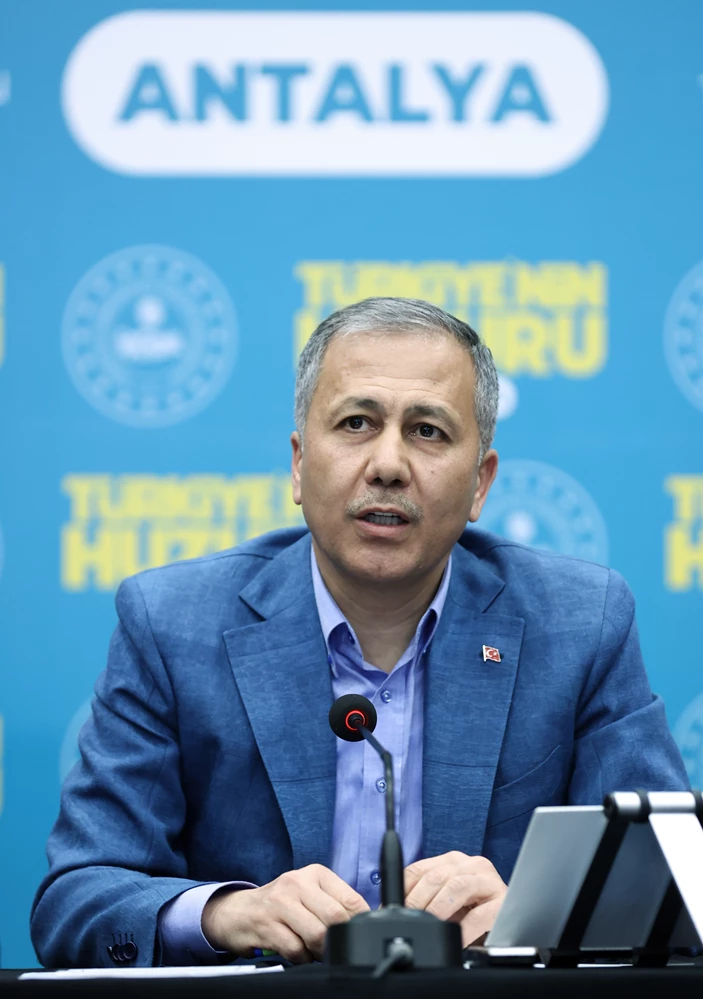 İçişleri Bakanı Yerlikaya, Antalya