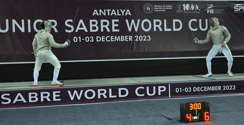 Eskrimde Gençler Kılıç Dünya Kupası