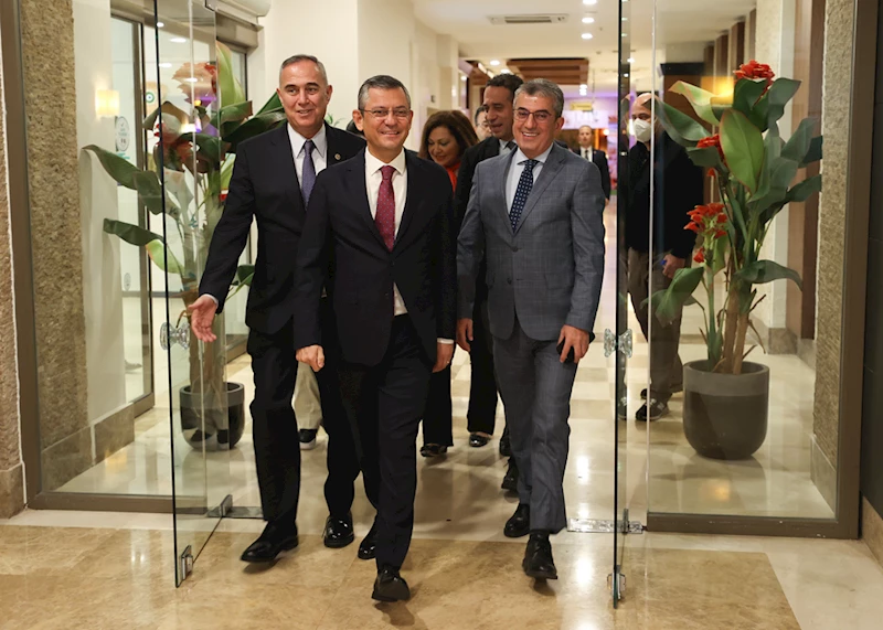 CHP Genel Başkanı Özel, partisinin Antalya