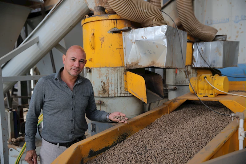 Atıkları değerlendirmek için pelet üretip ihracata başladılar 