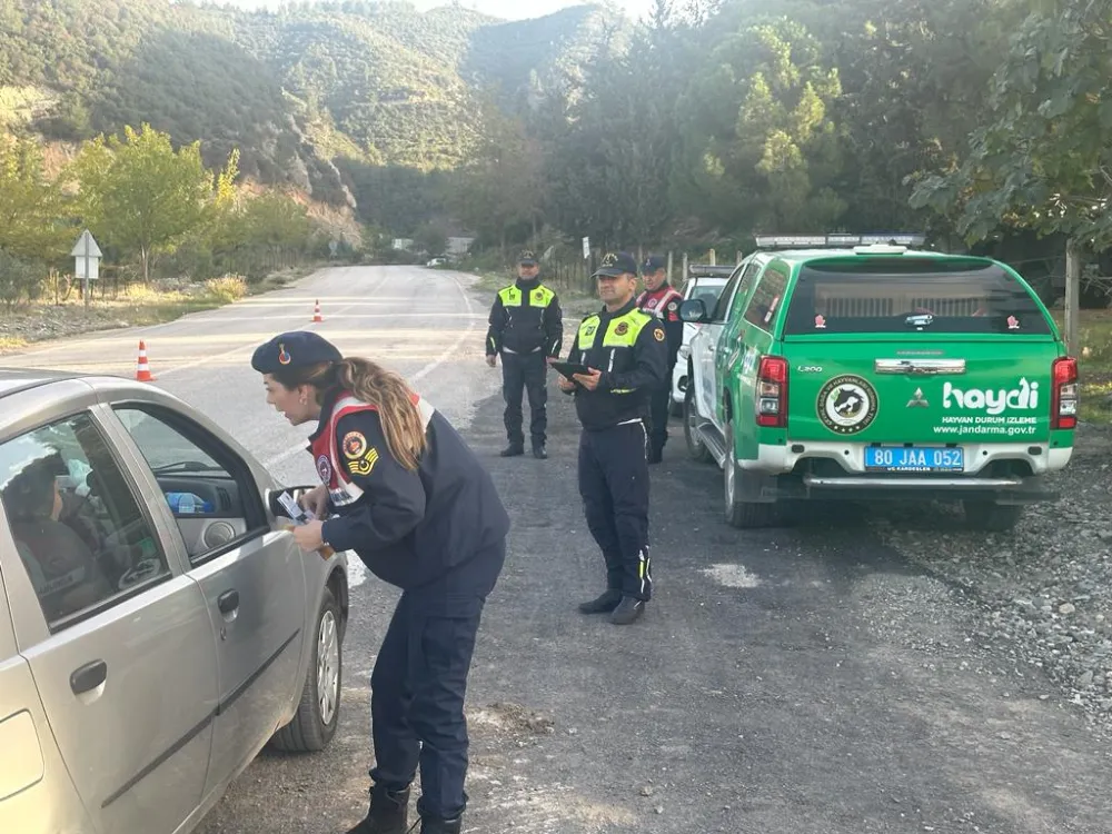 Sokak hayvanlarının soğukta aç kalmaması için vatandaştan destek istendi