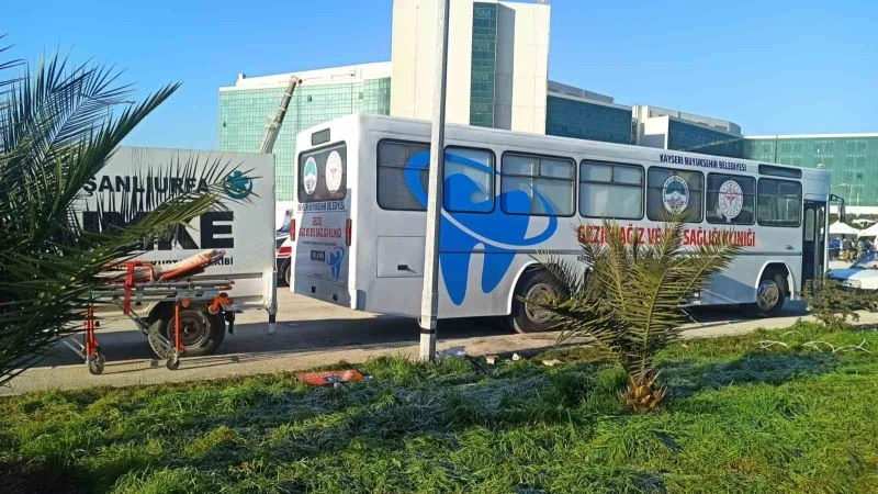 Gezici Ağız ve Diş Sağlığı Kliniği Depremzedelerin Hizmetinde
